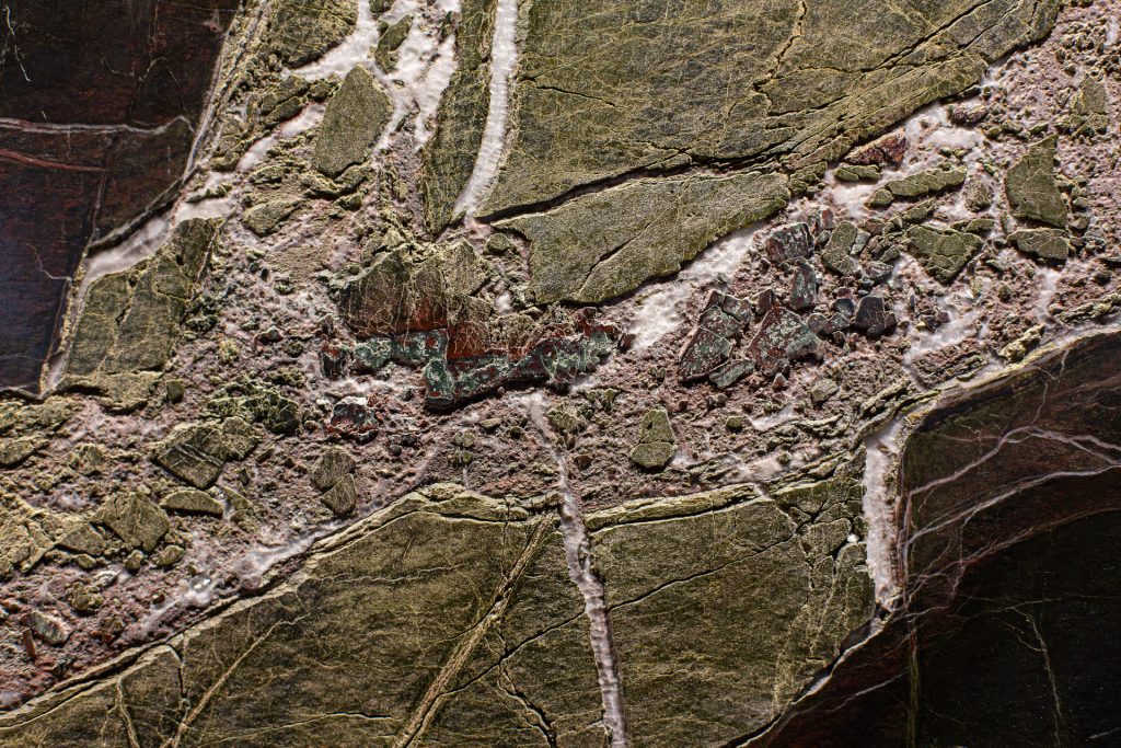 breccia imperiale